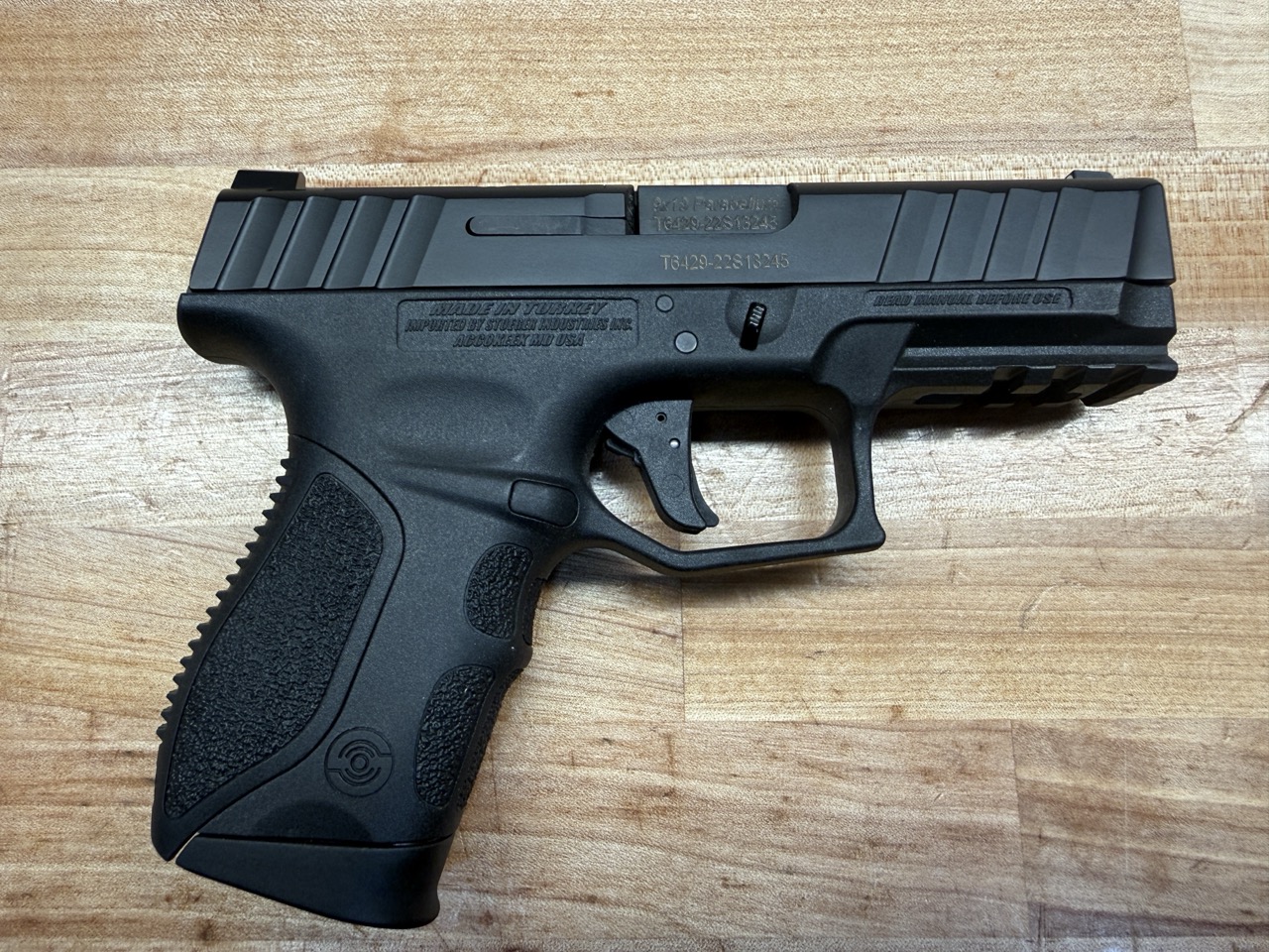 STOEGER STR-9C